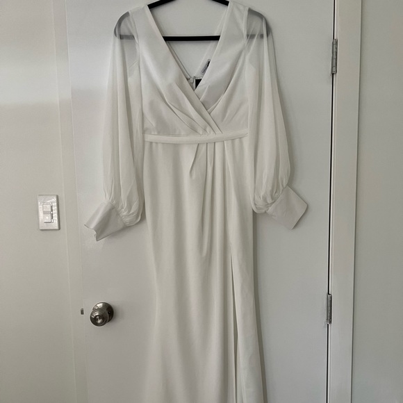 Long sleeve Fashion Nova Dress - Picture 3 of 4